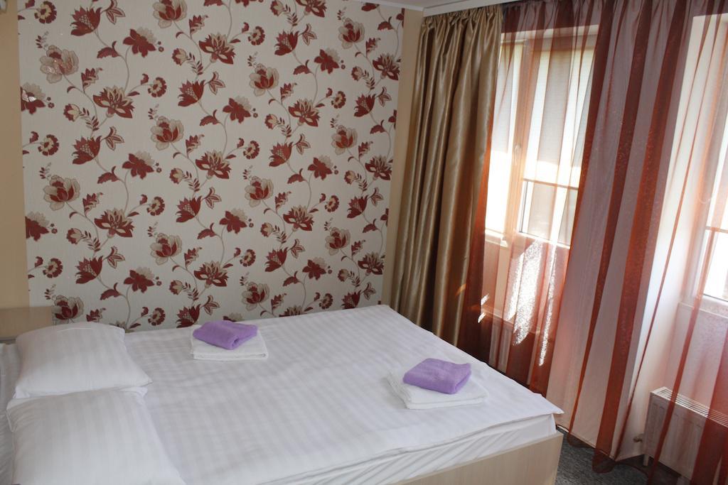 Hotel Lux Divina 3*