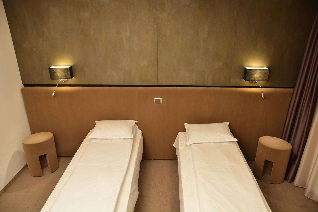 Lux Divina Hotel 3*