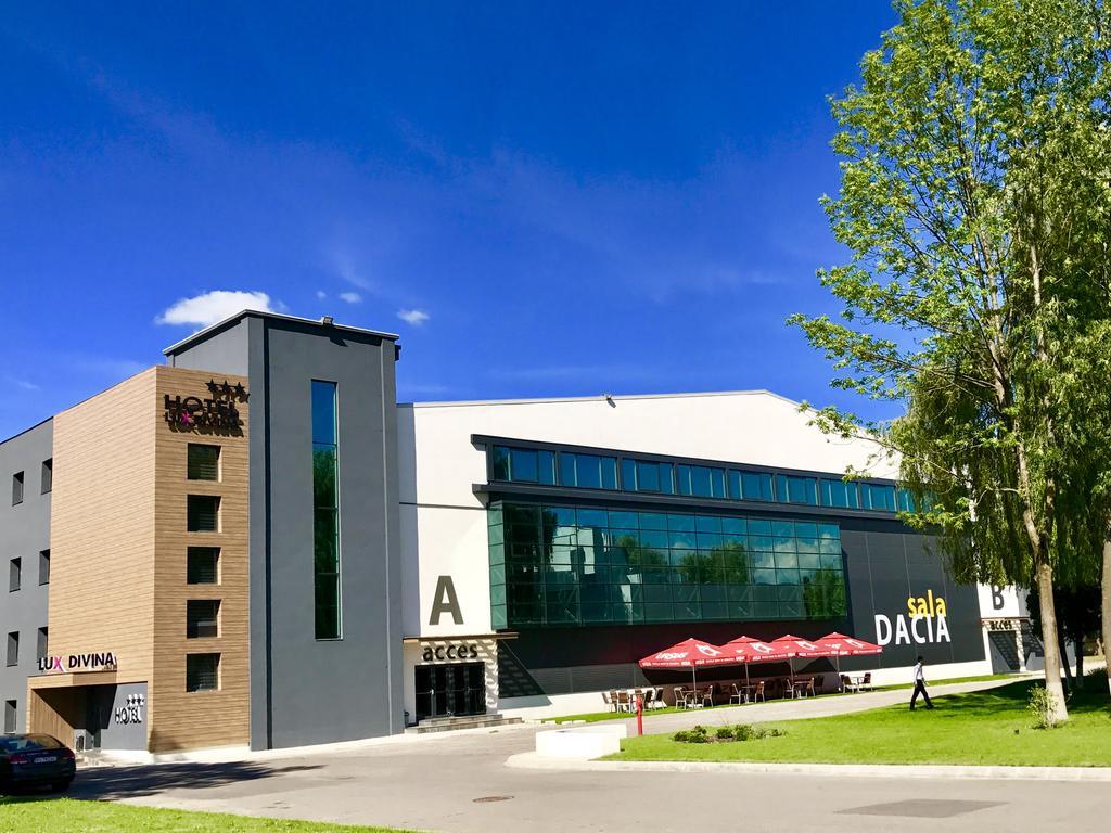 Lux Divina Hotel 3*